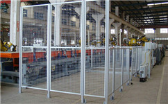 機(jī)器人圍欄選用工業(yè)鋁型材的原因有哪些